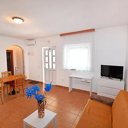 Marinka Apartment *